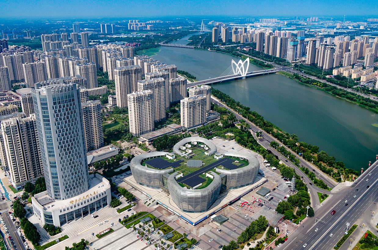 国内首条年产10万吨生物基聚酰胺（尼龙）生产线在河南平顶山建成投产。(图1)